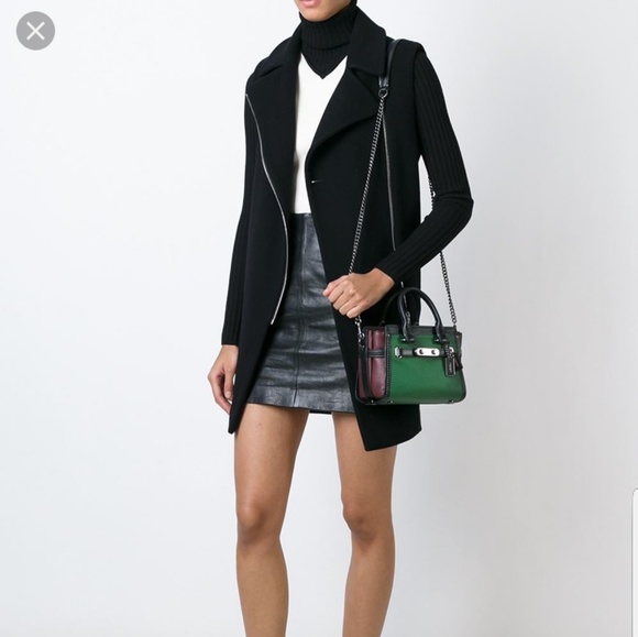 Coach Leather mini Swagger Burgundy - Picture 2 of 7